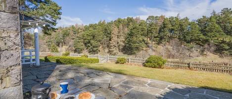 تناول الطعام بالخارج