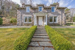 Exterior - 7 Bed in Strathdon (oc-t30594) (Strathdon)