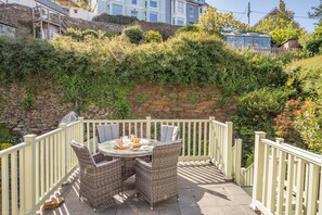 Outdoor dining - 3 Bed in Polruan (oc-g30535) (Fowey)