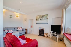 TV - 3 Bed in Polruan (oc-g30535) (Fowey)