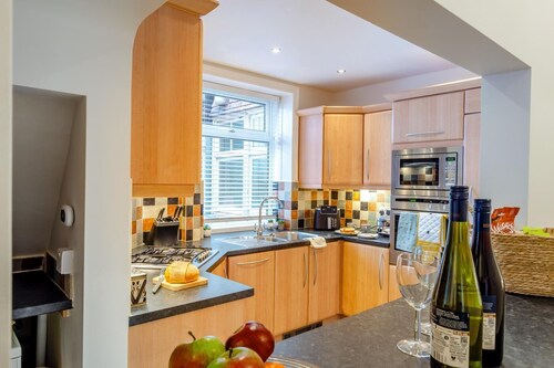 3 Bed in Lytham St. Annes (oc-m30622)