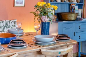 Dining - 2 Bed in Llandetty (oc-b30634) (Llandetty)