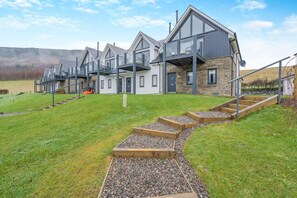 Exterior - 3 Bed in Fearnan (oc-s29984) (Fearnan)