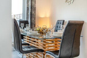 Dining - 3 Bed in Delabole (oc-t30590) (Delabole)