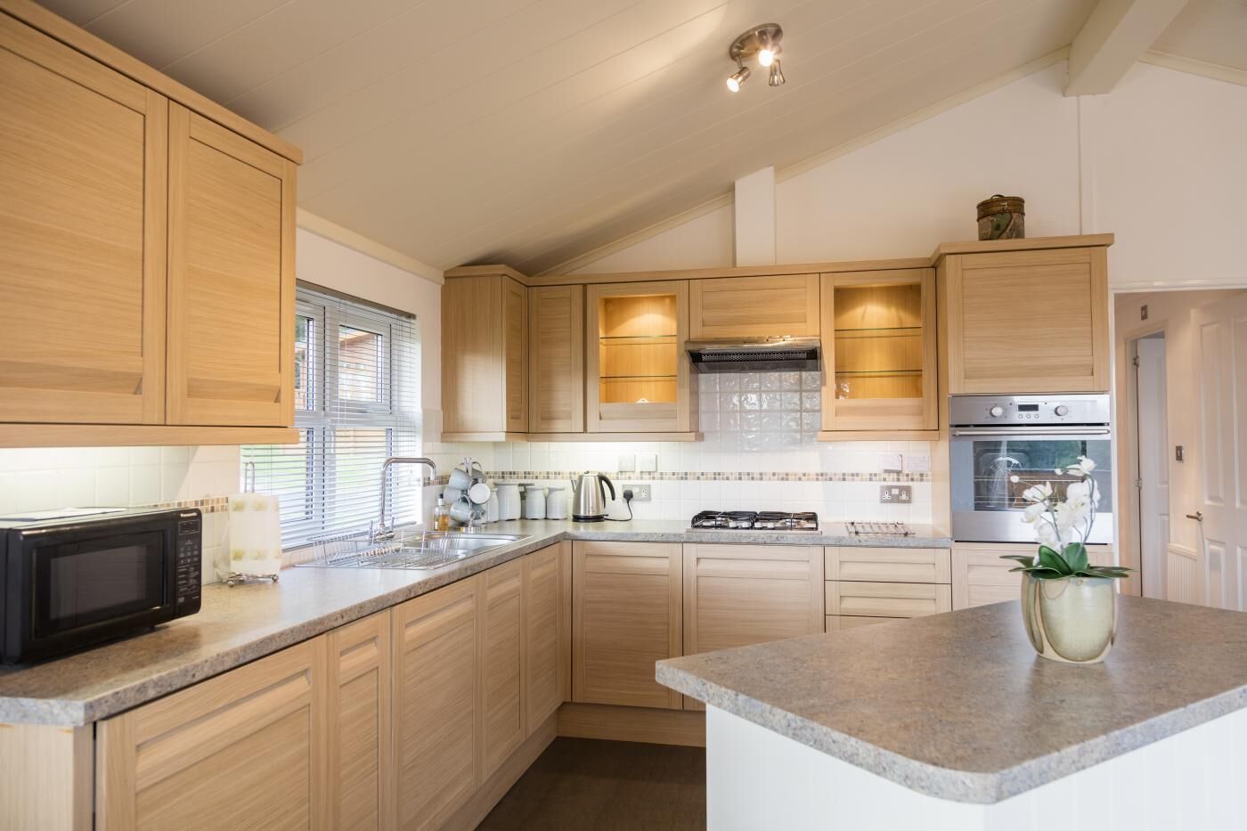 Microwave, oven, high chair, cookware/dishes/utensils