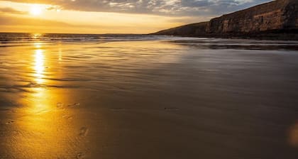 3 Bed in Southerndown (oc-l10852)