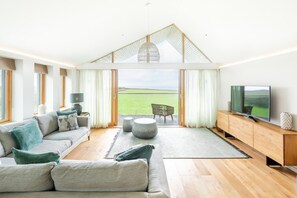 TV - 3 Bed in St. Eval (oc-k30666) (Saint Eval)