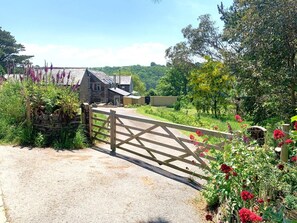 Property grounds - 2 Bed in St. Mawgan (oc-l30651) (Saint Mawgan)