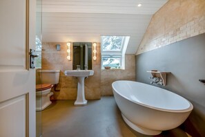Towels - 2 Bed in St. Mawgan (oc-l30651) (Saint Mawgan)