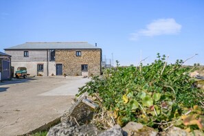 Exterior - 3 Bed in St. Mawgan (oc-h30677) (Saint Eval)
