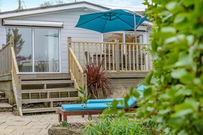 Terrace/patio - 2 Bed in Mawgan (oc-c30671) (Mawgan)