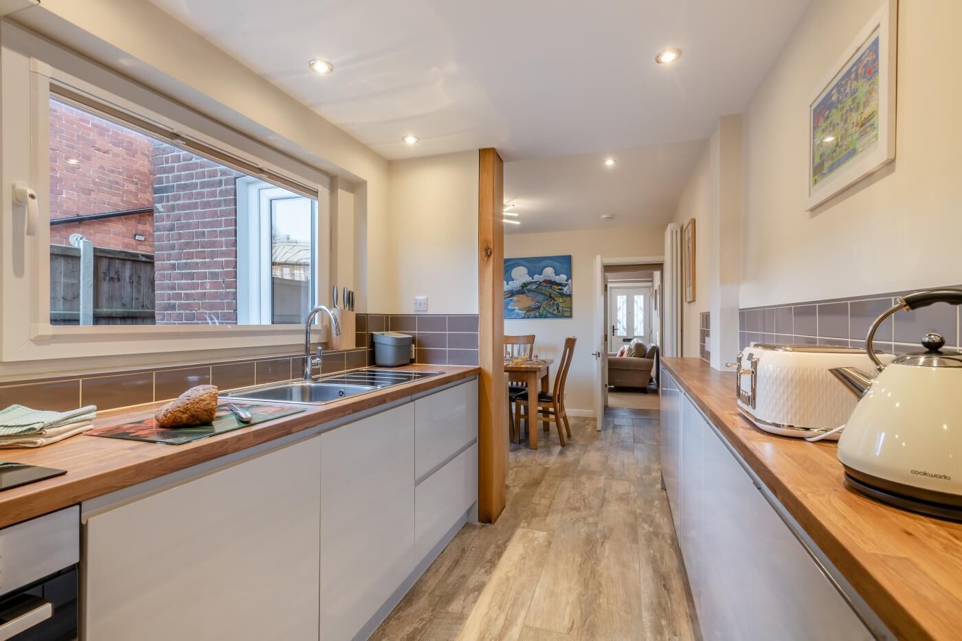 Mikrowelle, Ofen, Kochgeschirr/Geschirr/Besteck