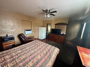 Room, 1 Double Bed, Smoking | Free WiFi - Rollie's Motel Daytona Beach By Hotel O (Holly Hill)