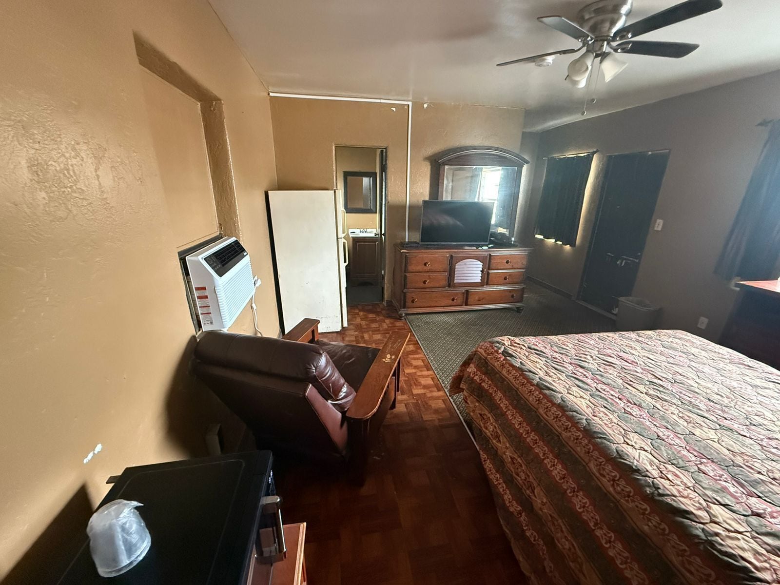 客房, 吸煙房 (Full Bed) | 免費無線上網