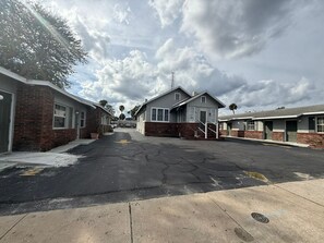Exterior - Rollie's Motel Daytona Beach By Hotel O (Holly Hill)
