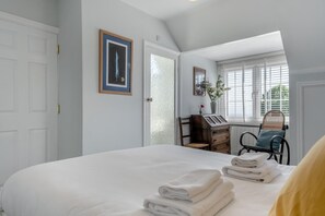 Iron/ironing board, travel cot, free WiFi, bed sheets - 2 Bed in Ventnor (oc-w30525) (Ventnor)