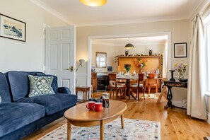 TV - 2 Bed in Ventnor (oc-w30525) (Ventnor)