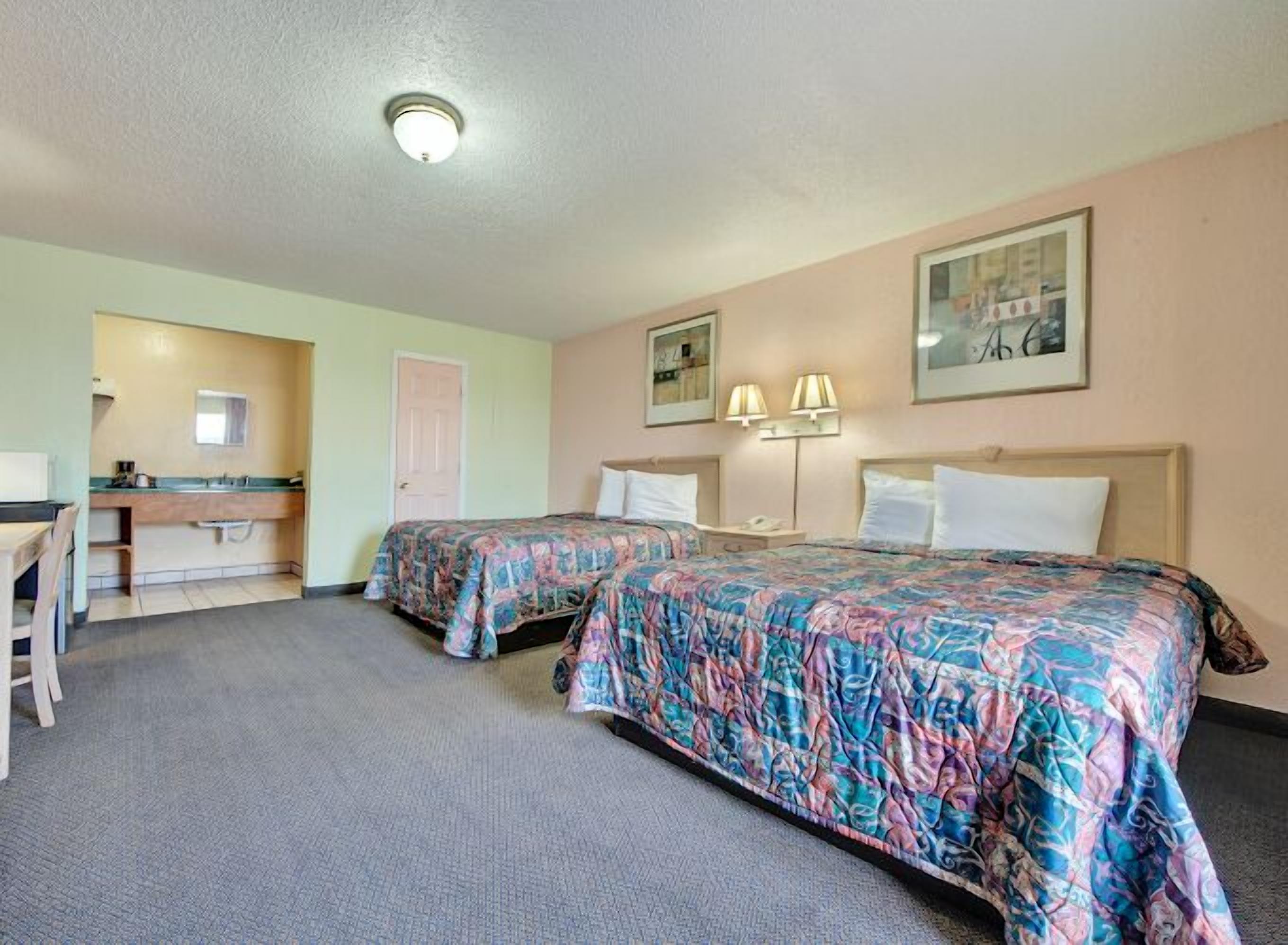 Desk, free WiFi, bed sheets