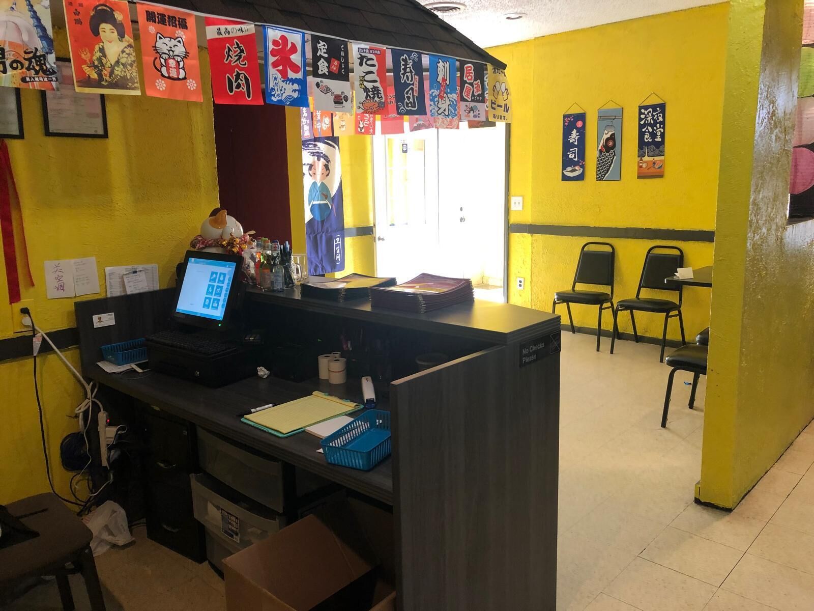 供應早餐、晚餐和早午餐，美國料理