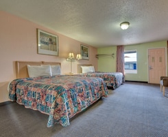 Escritorio, wifi gratis y ropa de cama