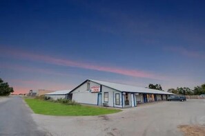 Vista frontal de la propiedad