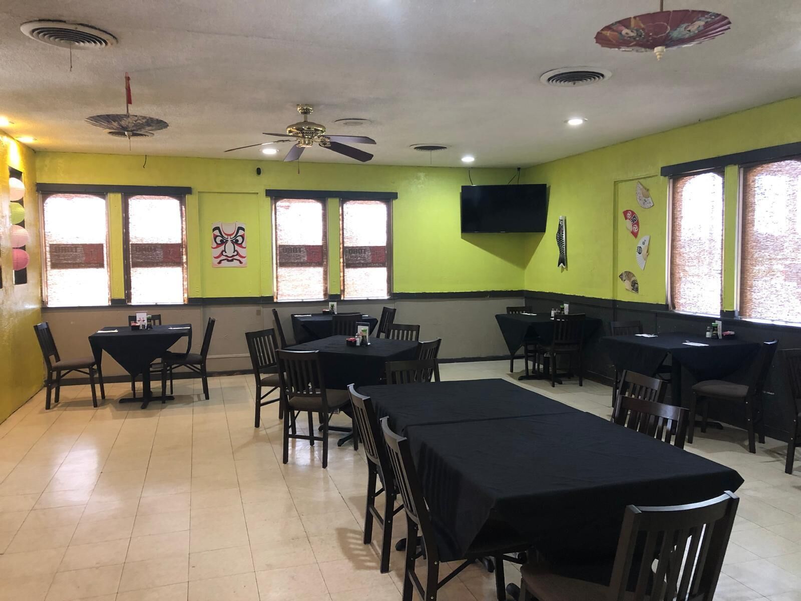 Breakfast, dinner, brunch served; American cuisine 