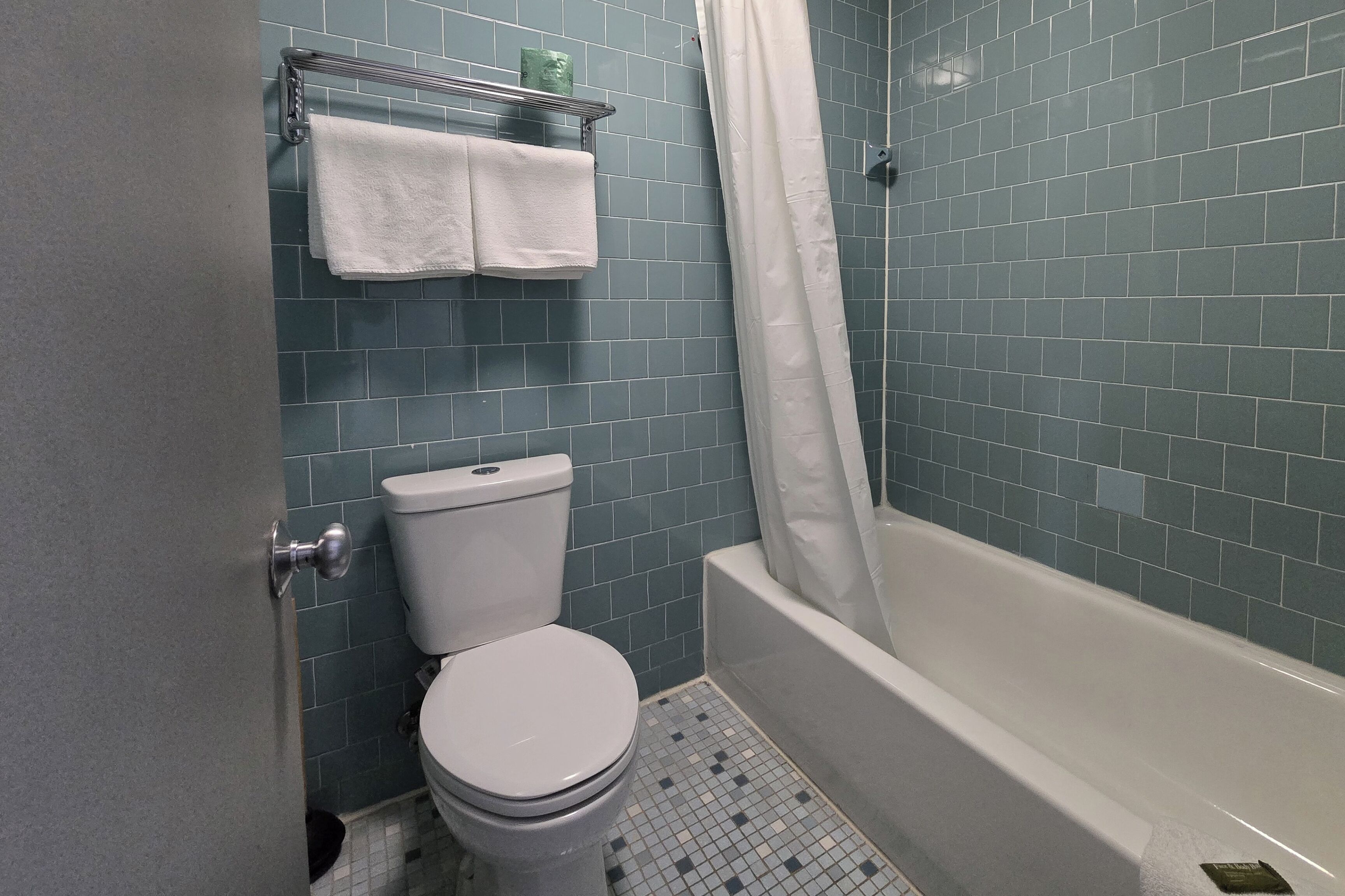 Free toiletries, towels