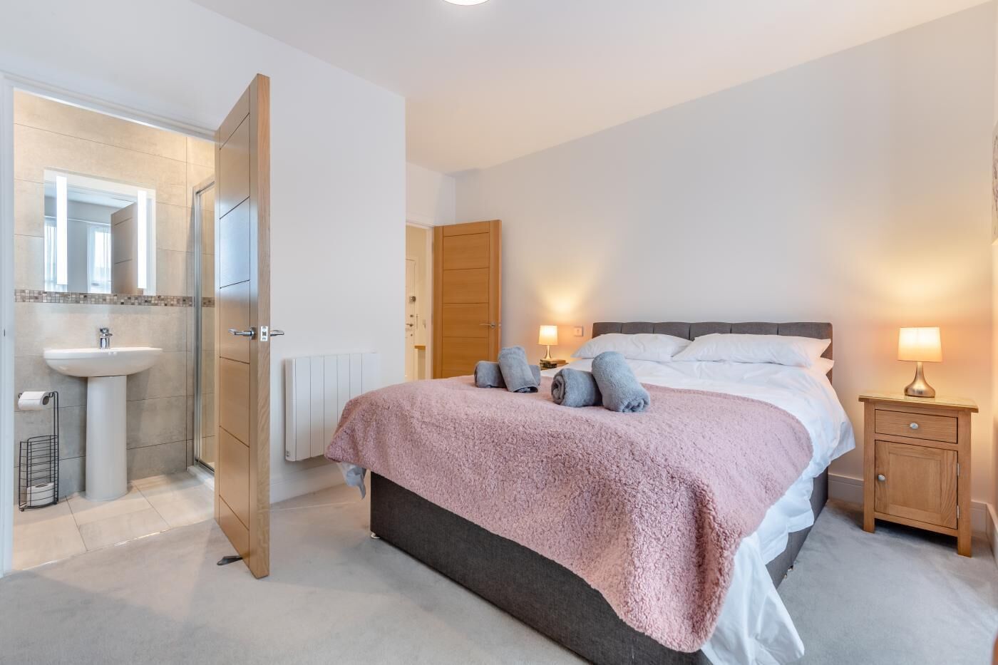 Iron/ironing board, free WiFi