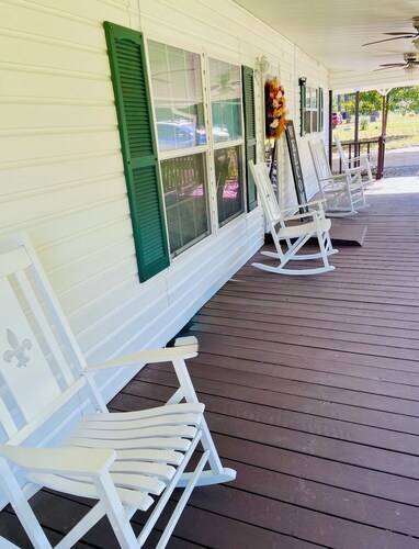 Quiet Country Cottage – Near Caney Lake in Jonesboro