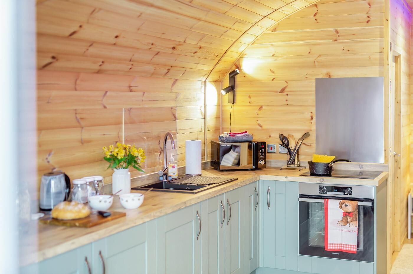 Microwave, oven, cookware/dishes/utensils