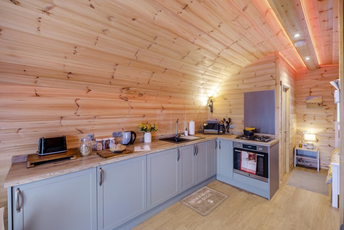 Microwave, oven, cookware/dishes/utensils