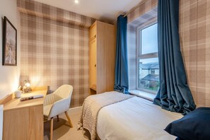 Iron/ironing board, free WiFi, bed sheets - 3 Bed in Ilkley (oc-i30726) (Ilkley)