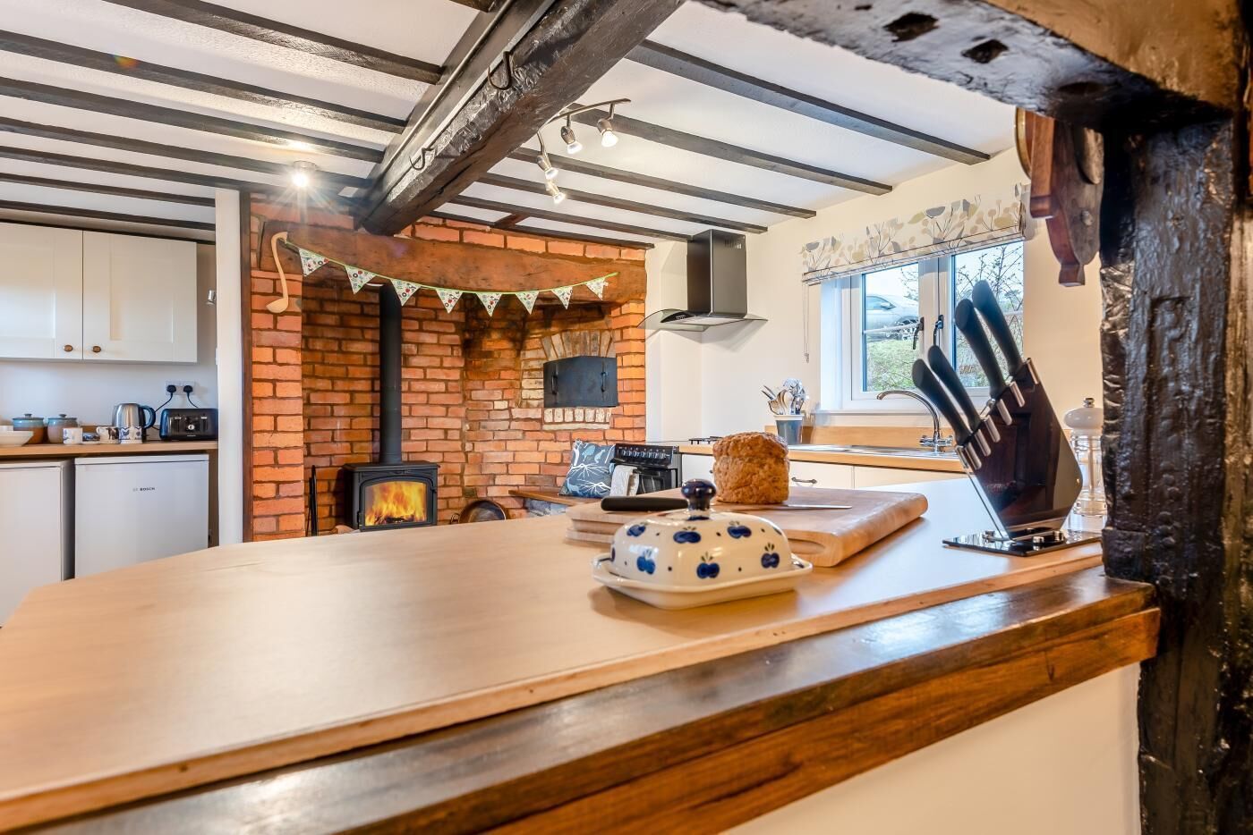 Horno, lavavajillas, periquera y utensilios de cocina 