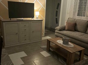 Living area - Comfort Apartment Luna - Two Bedroom Apartment With Terrace (Gornji Kucan)