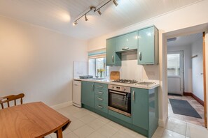 Microwave, oven, dishwasher, highchair - 2 Bed in Allonby (oc-i30743) (Allonby)