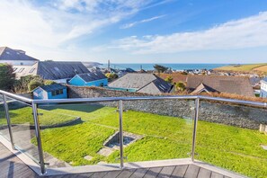 Property grounds - 5 Bed in Trevone (oc-s30762) (Trevone)