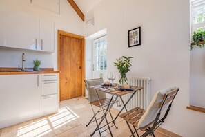 Interior - 1 Bed in Pendeen (oc-s30735) (Pendeen)