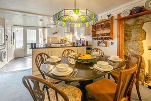 Dining - 2 Bed in St. Ives (oc-c30702) (Saint Ive)