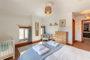 Strykejern/-brett, reiseseng for barn, wi-fi (inkludert) og sengetøy