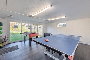 Games room - 3 Bed in East Allington (oc-m30710) (East Allington)