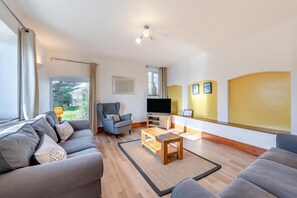 TV - 3 Bed in East Allington (oc-m30710) (East Allington)
