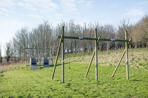 Children’s area - 4 Bed in East Allington (oc-k30713) (East Allington)