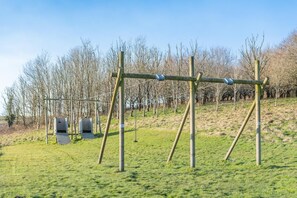Children’s area - 5 Bed in East Allington (oc-m30714) (East Allington)