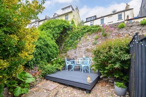 Outdoor dining - 2 Bed in Brixham (oc-w30730) (Brixham)