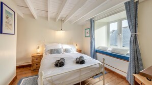 Unclassified image, 2 of 27, button - 2 Bed in Brixham (oc-w30730) (Brixham)
