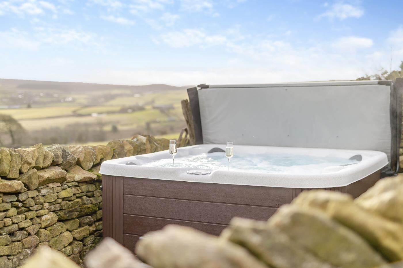 Bañera de hidromasaje exterior