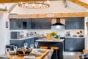 Microwave, oven, dishwasher, high chair - 3 Bed in Horton-in-Ribblesdale (oc-i30693) (Horton in Ribblesdale)