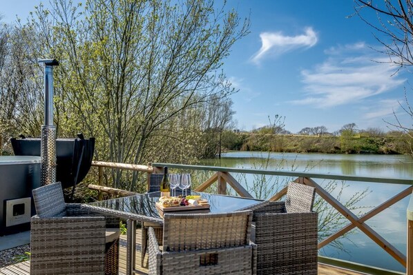 تناول الطعام بالخارج