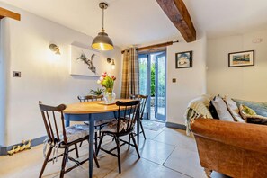 Dining - 2 Bed in Pentre Bach (oc-b30875) (Pentre-bach)