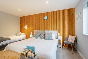 Iron/ironing board, free WiFi - 1 Bed in Coldingham (oc-c30814) (Coldingham)